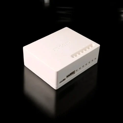 Dropair Pro 6S white smart adapter on black background